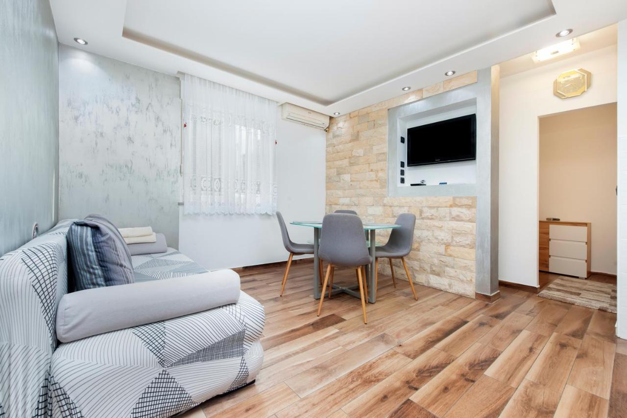 No&Ma Appartement Rovinj Buitenkant foto